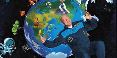 Reis om de aarde met de kleine Astronautjes